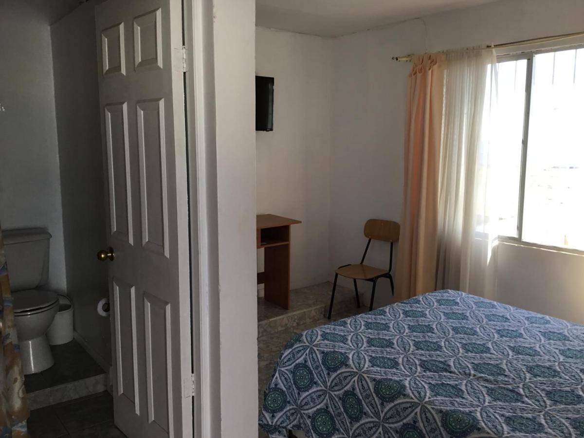 Hostal Playa Brava Калдера Екстериор снимка