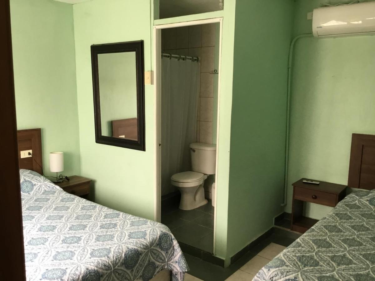 Hostal Playa Brava Калдера Екстериор снимка