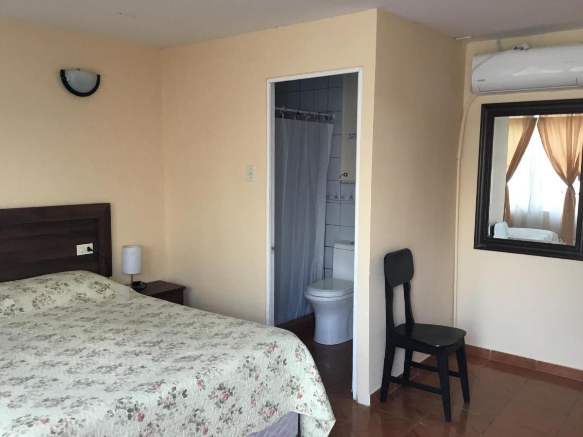 Hostal Playa Brava Калдера Екстериор снимка