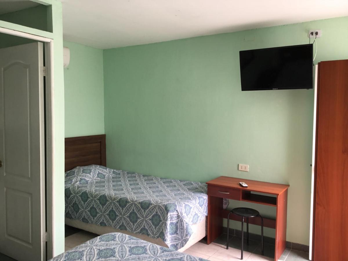 Hostal Playa Brava Калдера Екстериор снимка