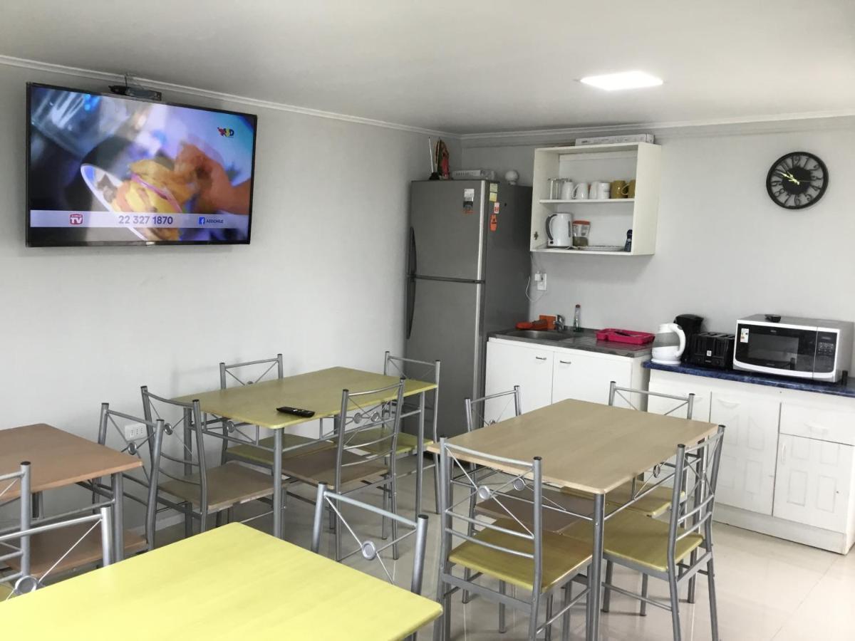 Hostal Playa Brava Калдера Екстериор снимка
